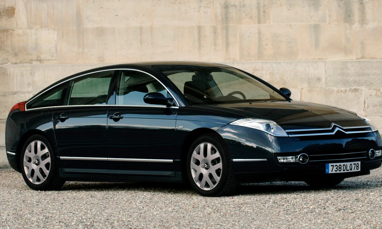 Citroën C6 [divulgação]